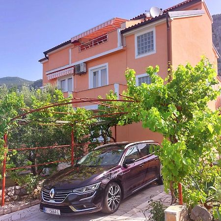 Apartman Sous Les Rochers Grižane Buitenkant foto