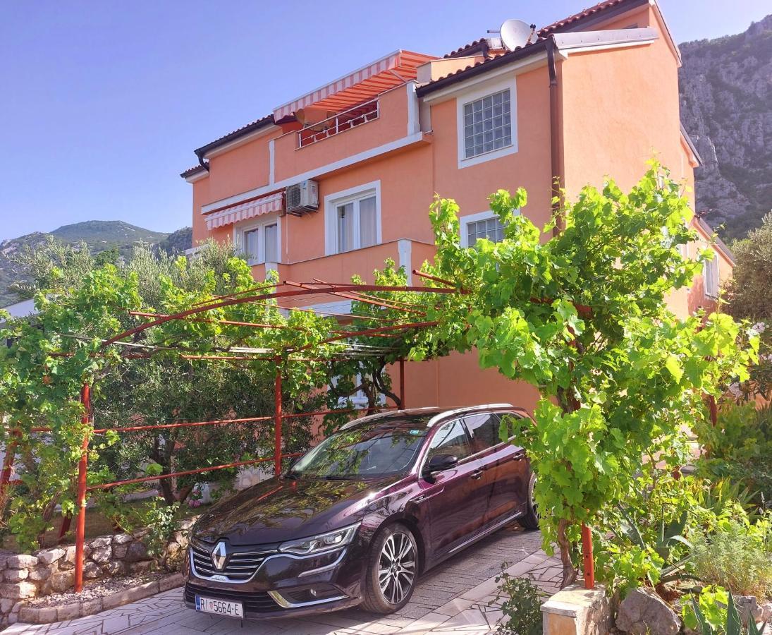 Apartman Sous Les Rochers Grižane Buitenkant foto