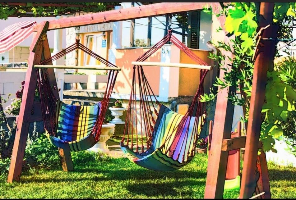 Apartman Sous Les Rochers Grižane Buitenkant foto